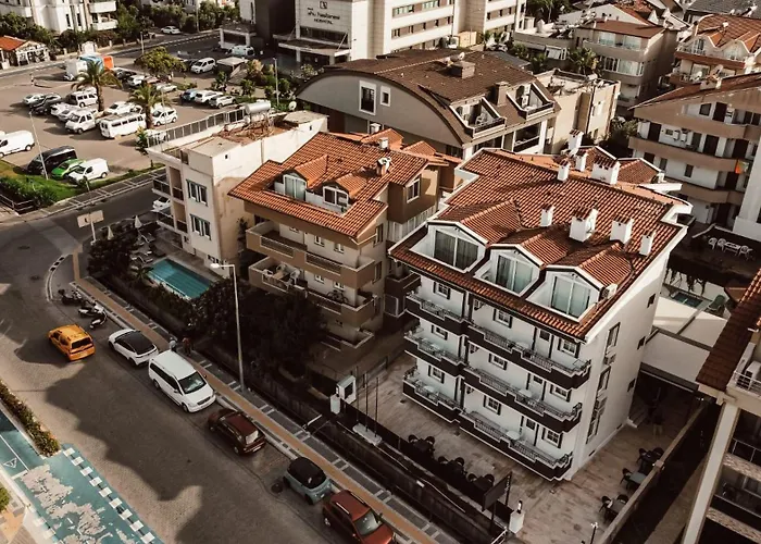 Ulas Мармарис