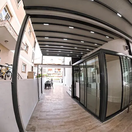 Ulas Aparthotel